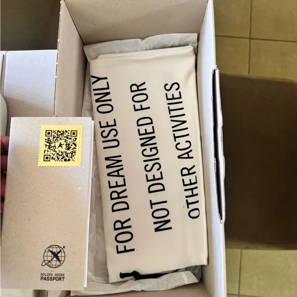 Golden Goose White and Tan Sneakers Distressed Leather - Picture 2 of 9